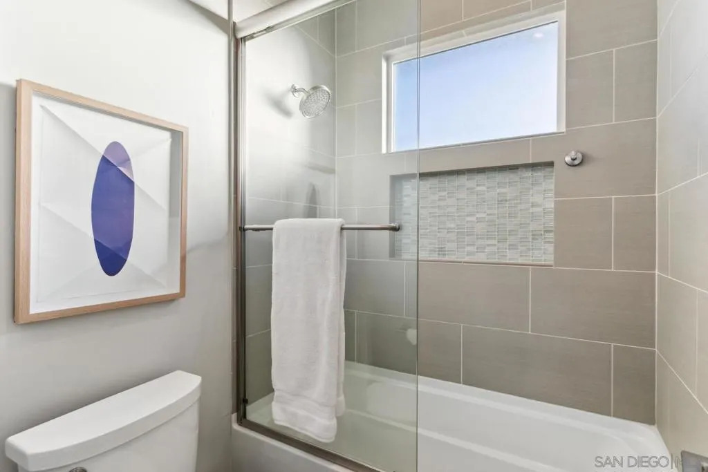 6411 Dowling Dr, La Jolla, California 92037 home-pic-35
