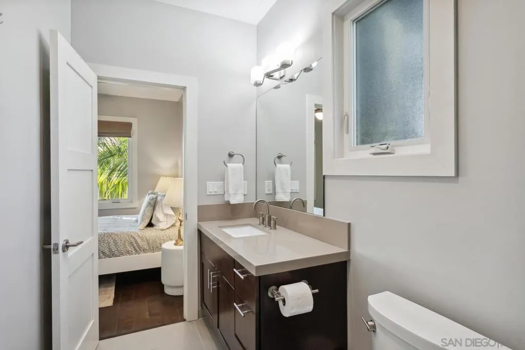 6411 Dowling Dr, La Jolla, California 92037 home-pic-30