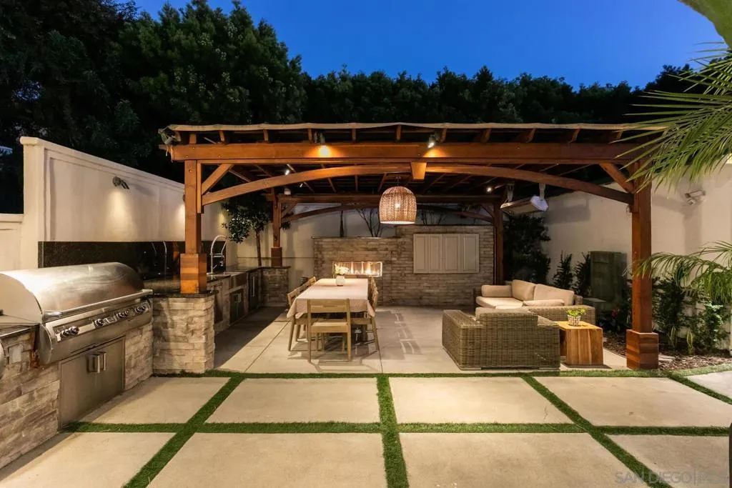 6411 Dowling Dr, La Jolla, California 92037 home-pic-44