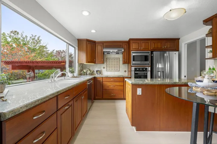 667 Sandy Hook Court, Foster City, California 94404