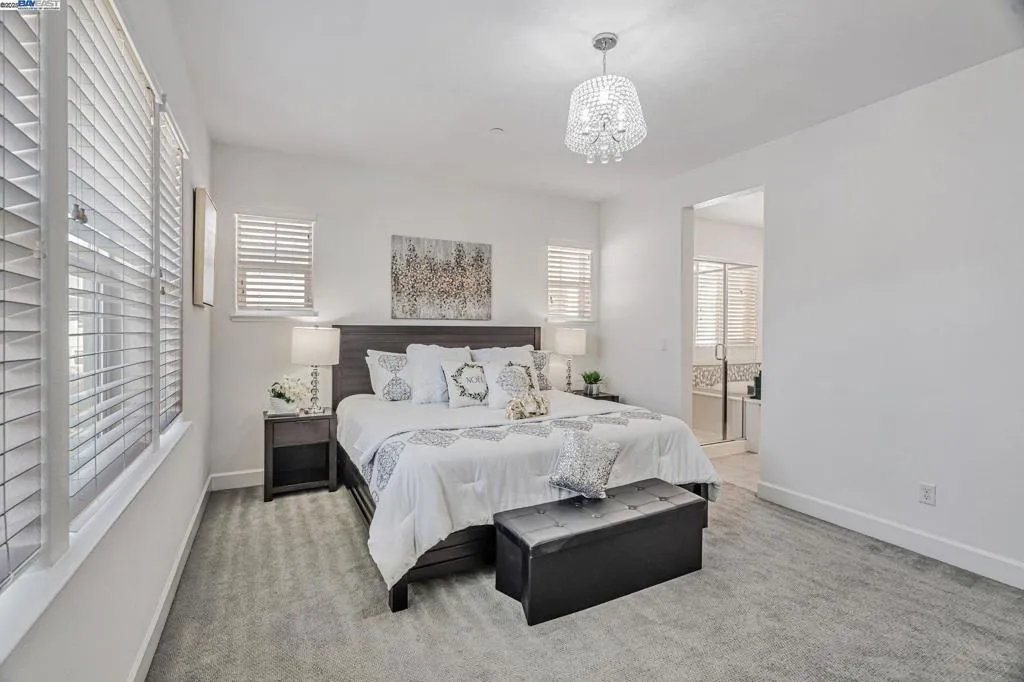 705 Cannery Pl, San Jose, California 95112 home-pic-10