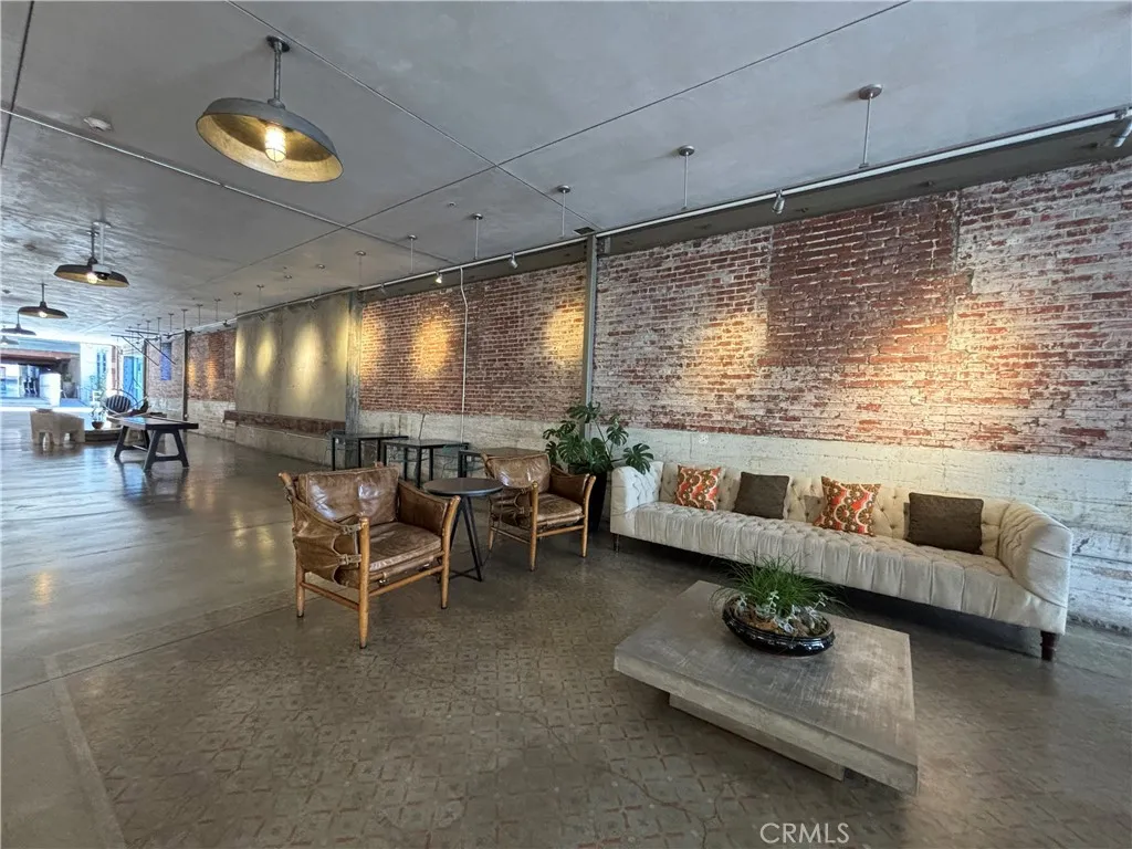 527 Molino Street 401, Los Angeles, California 90013 home-pic-21