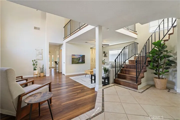 19752 Collins, Canyon Country, California 91351