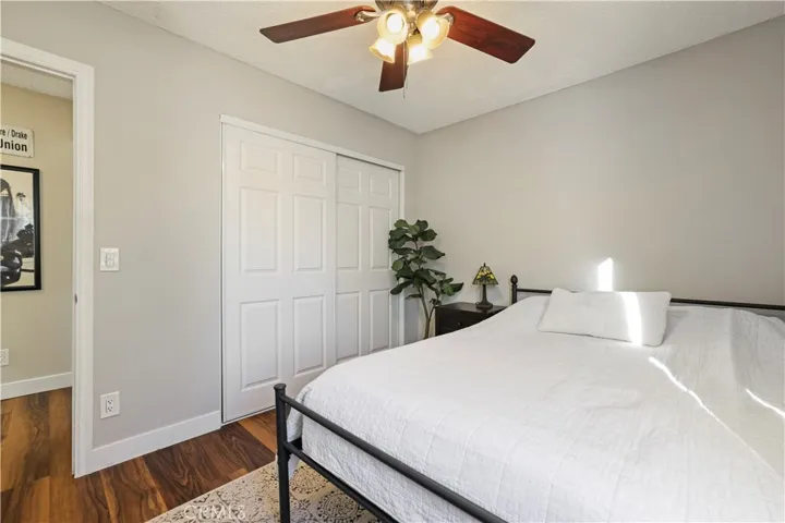 19752 Collins, Canyon Country, California 91351
