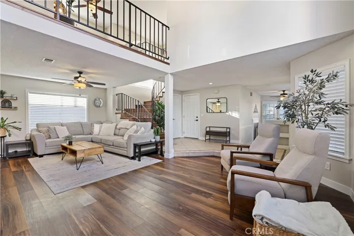 19752 Collins, Canyon Country, California 91351