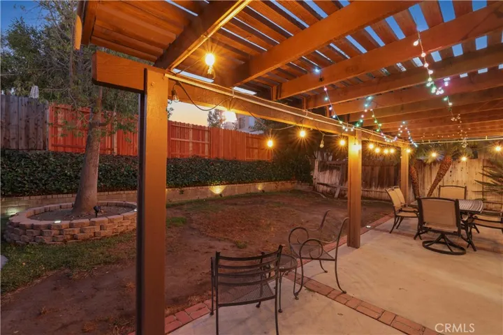 19752 Collins, Canyon Country, California 91351