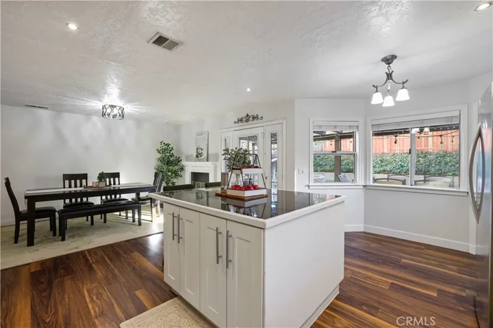 19752 Collins, Canyon Country, California 91351