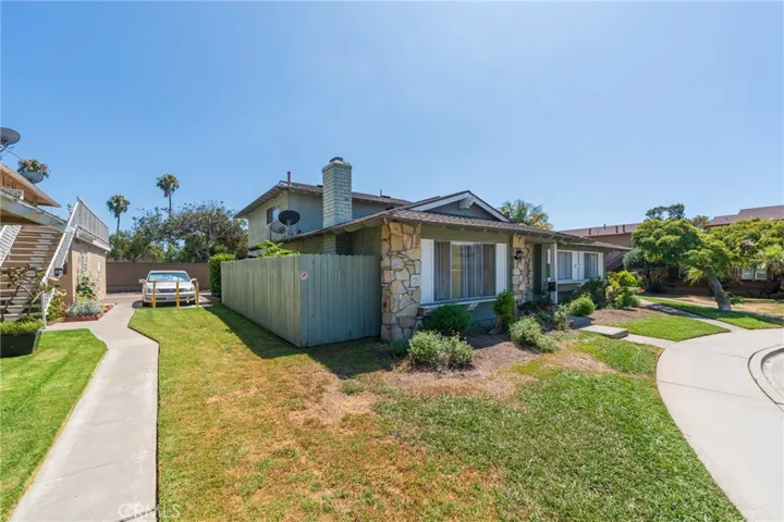 7252 Elk, Huntington Beach, California 92647