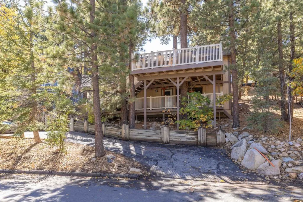 1411 Klamath Road, Big Bear, California 92314 home-pic-1
