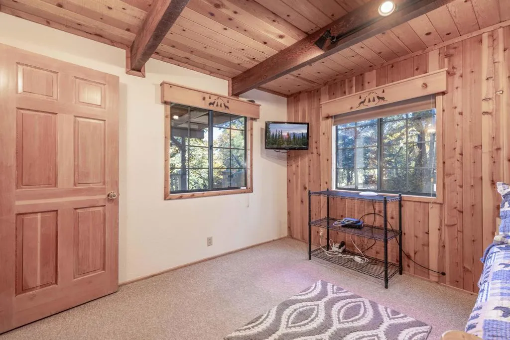 1411 Klamath Road, Big Bear, California 92314 home-pic-43