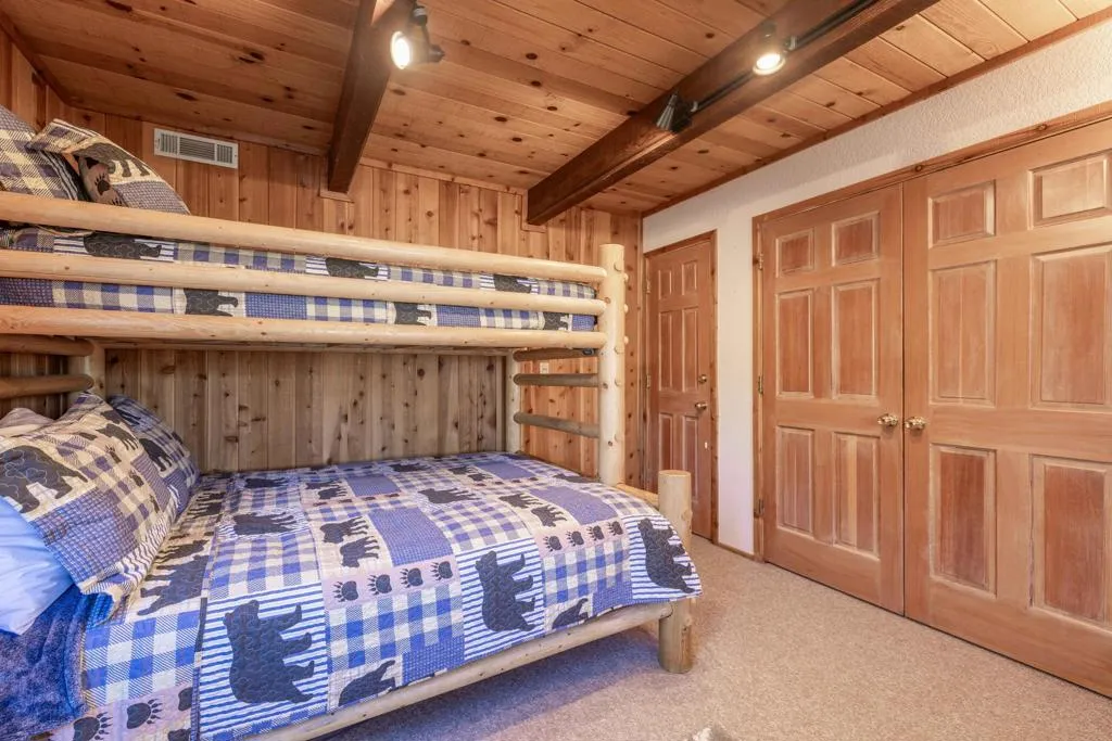 1411 Klamath Road, Big Bear, California 92314 home-pic-42