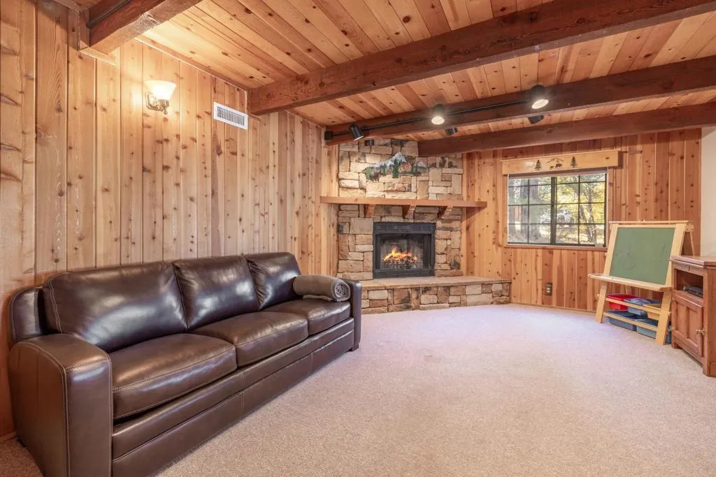 1411 Klamath Road, Big Bear, California 92314 home-pic-28