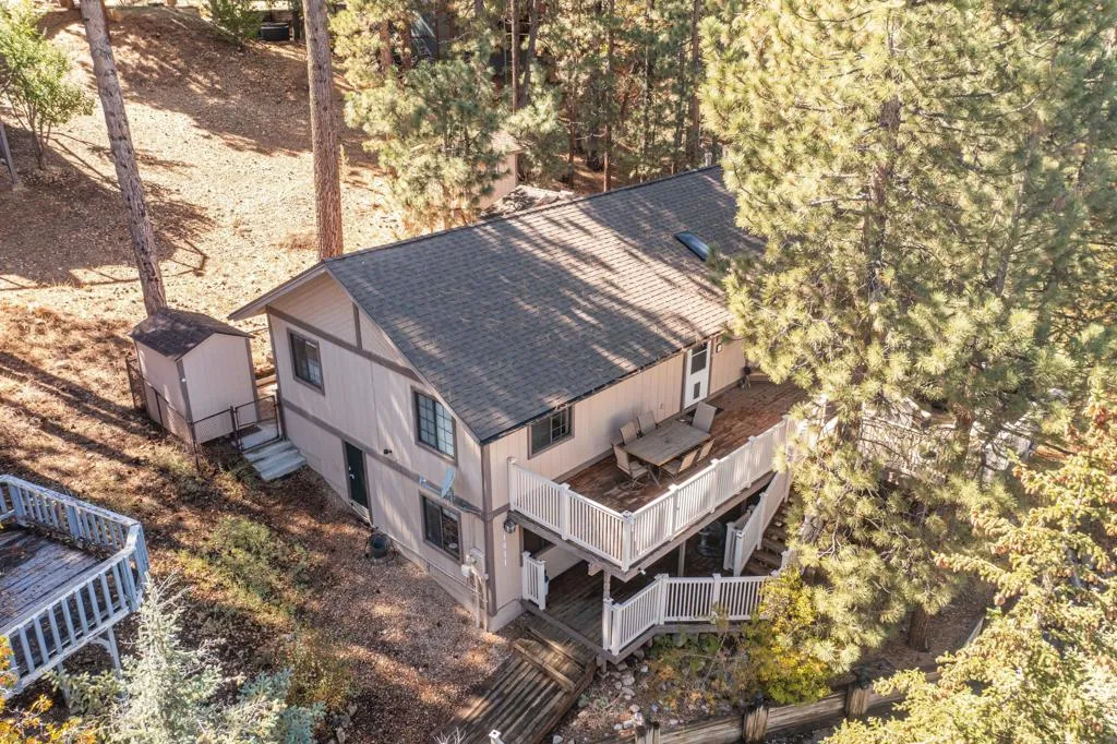 1411 Klamath Road, Big Bear, California 92314 home-pic-3