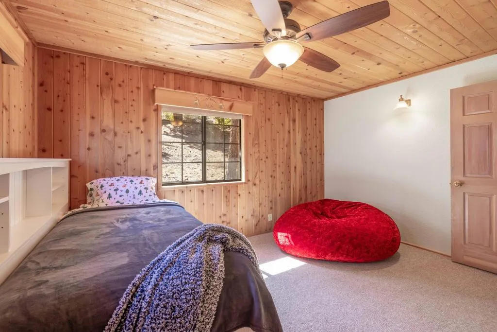 1411 Klamath Road, Big Bear, California 92314 home-pic-37