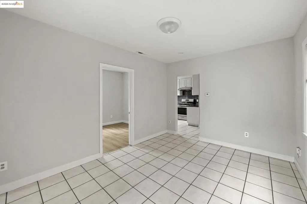 1311 87th Ave, Oakland, California 94621 home-pic-23