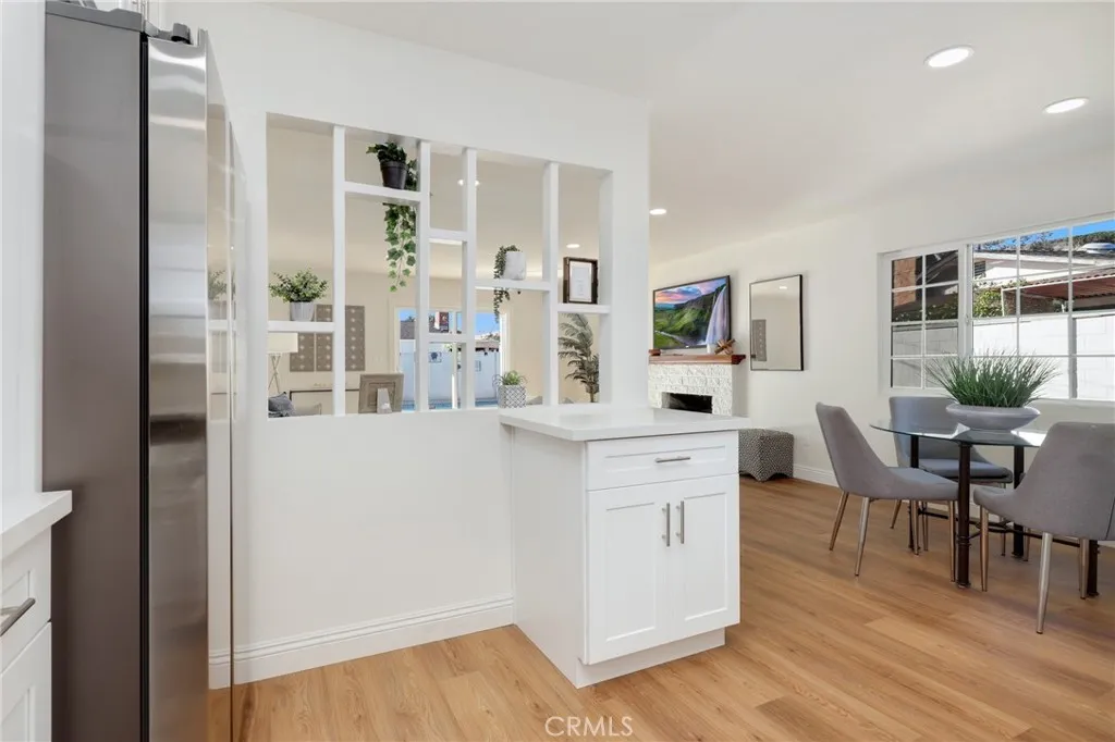 1313 N Crestlane Place, Anaheim, California 92805 home-pic-10