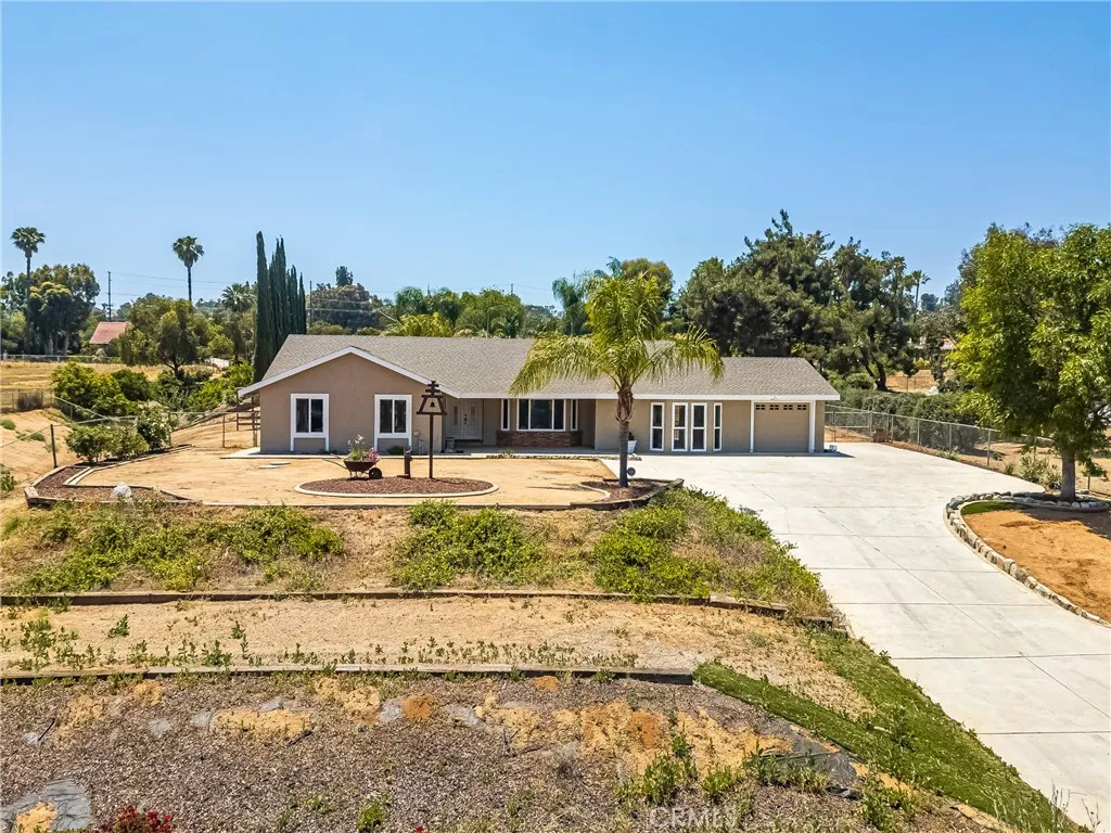 16481 Valle Vista Way, Riverside, California 92506 home-pic-62