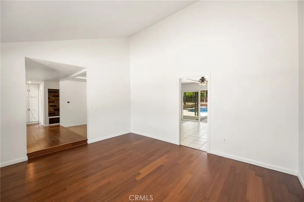 16481 Valle Vista Way, Riverside, California 92506 home-pic-20
