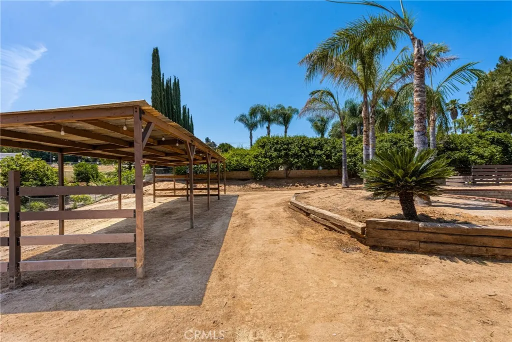 16481 Valle Vista Way, Riverside, California 92506 home-pic-54