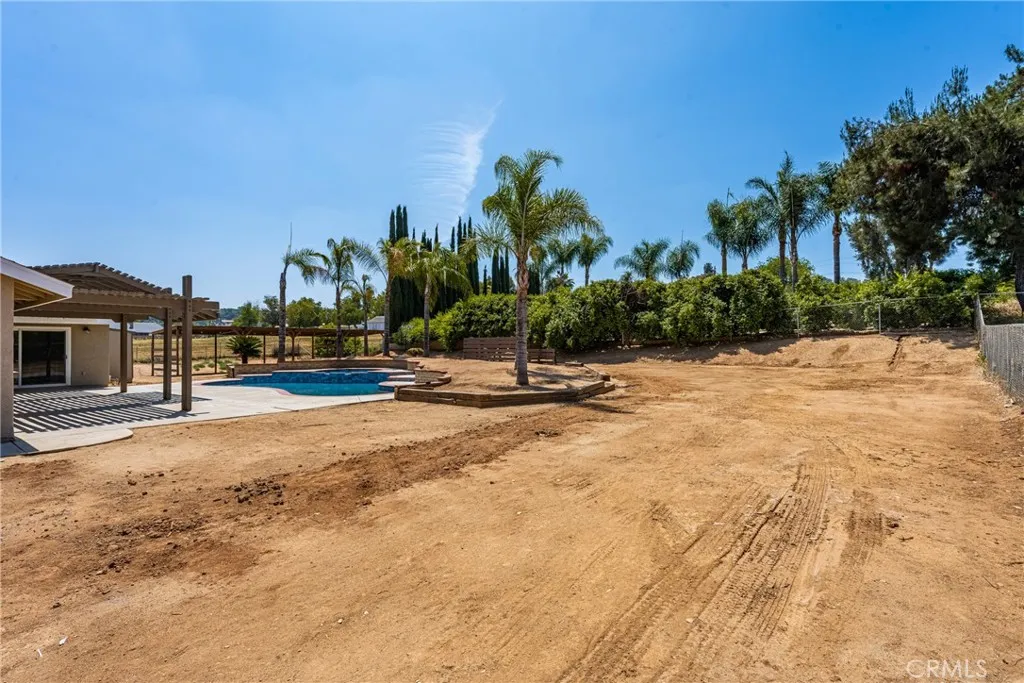 16481 Valle Vista Way, Riverside, California 92506 home-pic-51