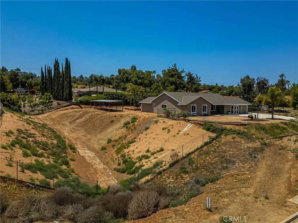 16481 Valle Vista Way, Riverside, California 92506 home-pic-61
