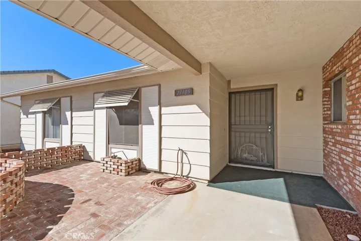 27105 Bottlebrush Lane, Menifee, California 92586