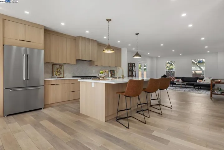 2203 Sherry, Livermore, California 94550-5727