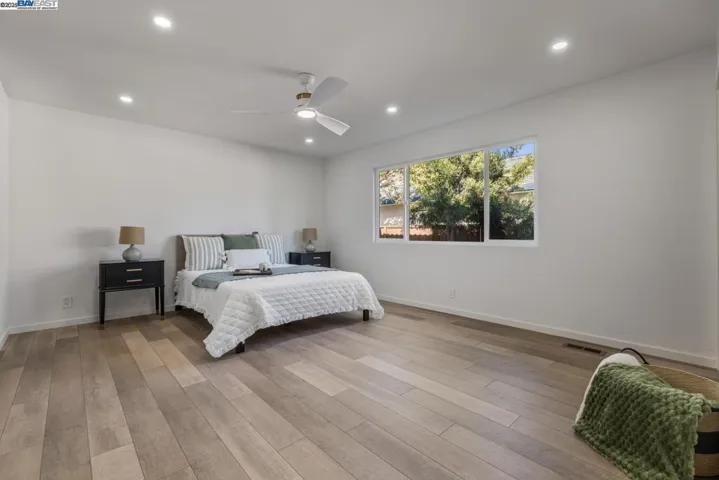 2203 Sherry, Livermore, California 94550-5727