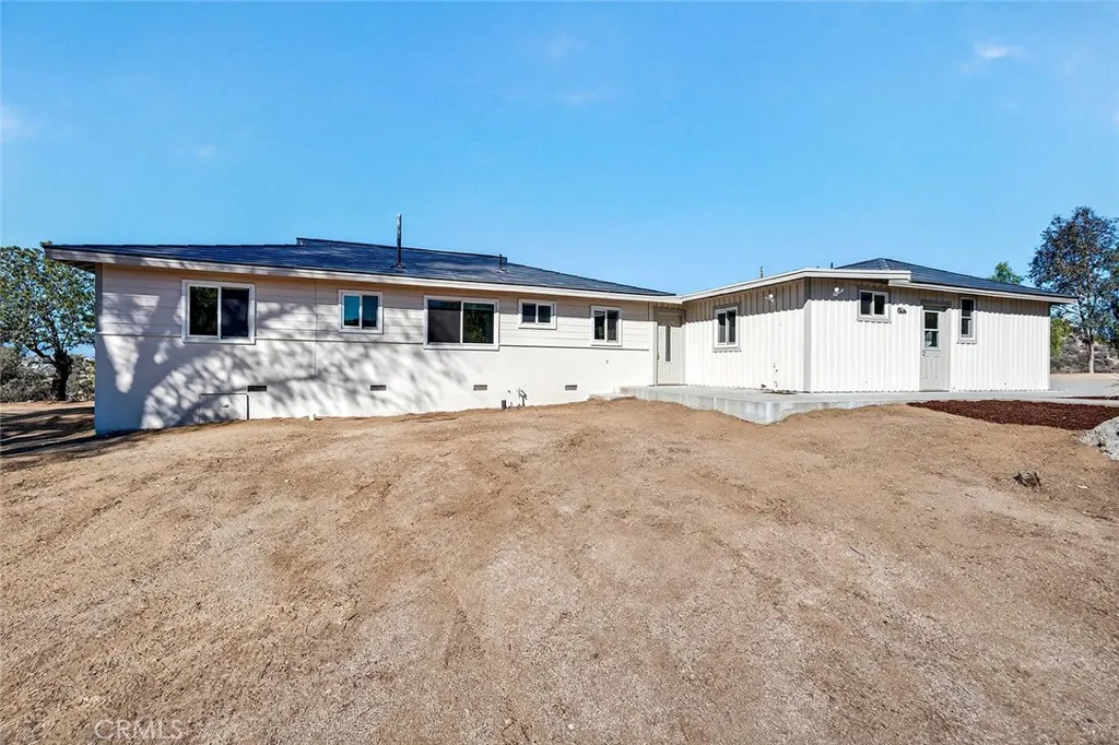 23560 Gunther Road, Menifee, California 92585 home-pic-36