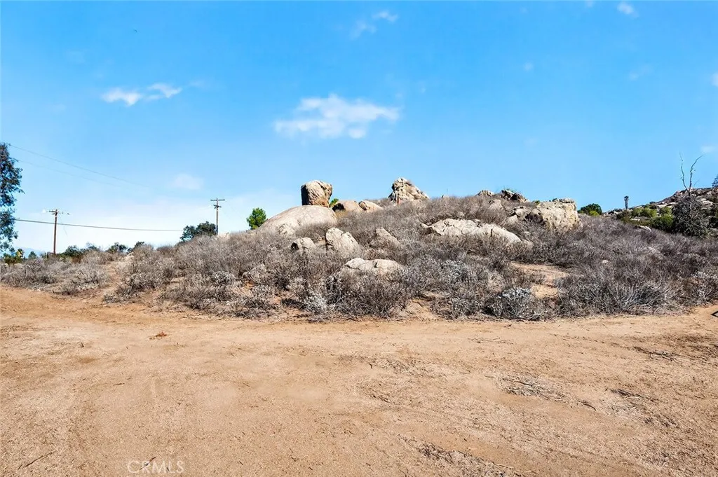 23560 Gunther Road, Menifee, California 92585 home-pic-57