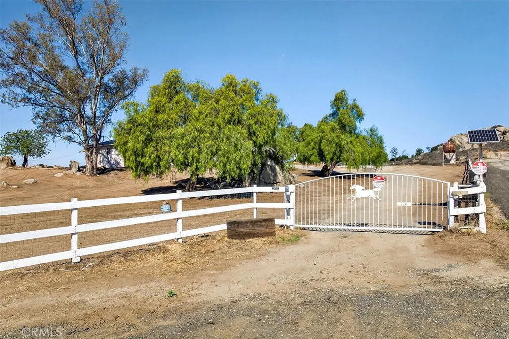 23560 Gunther Road, Menifee, California 92585 home-pic-62