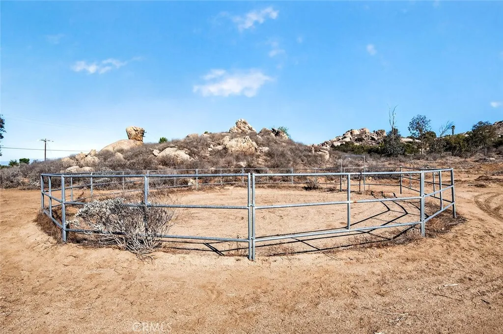 23560 Gunther Road, Menifee, California 92585 home-pic-49