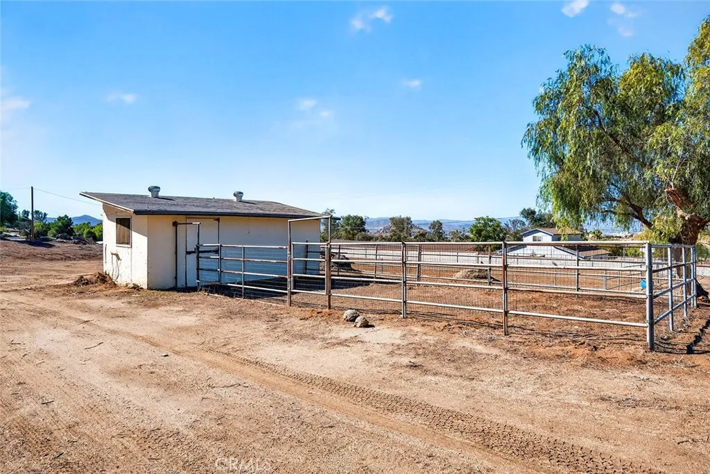 23560 Gunther Road, Menifee, California 92585 home-pic-52