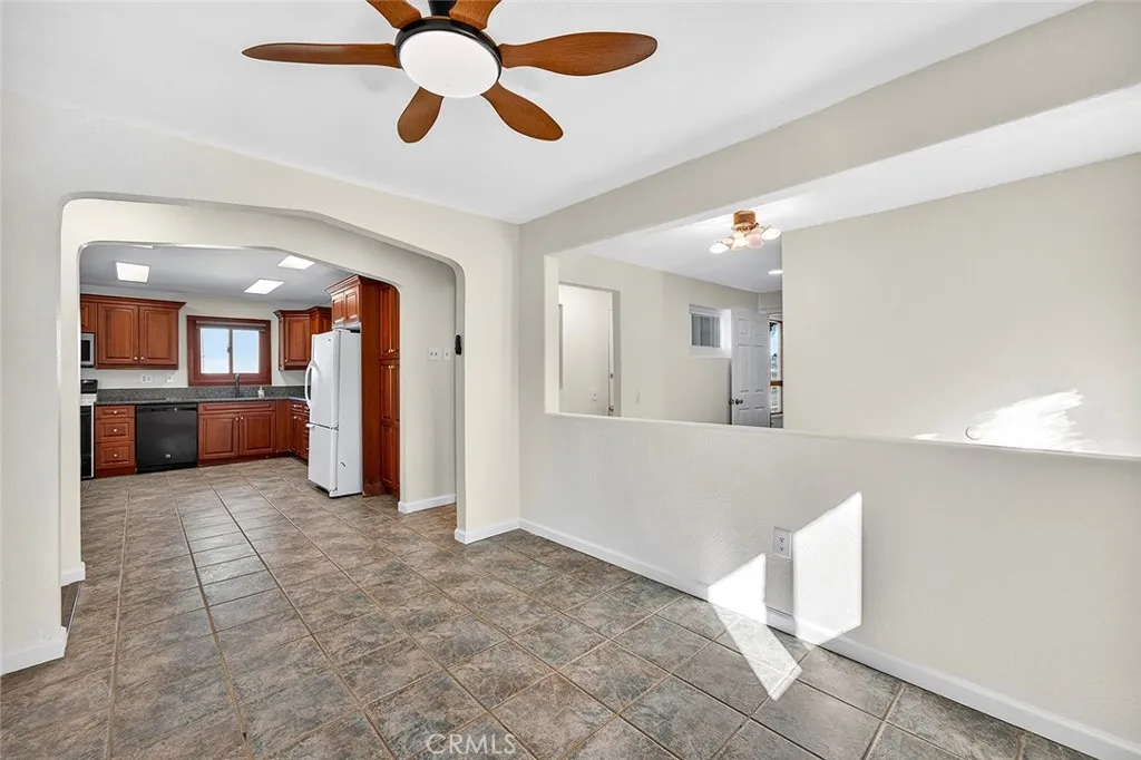 23560 Gunther Road, Menifee, California 92585 home-pic-4