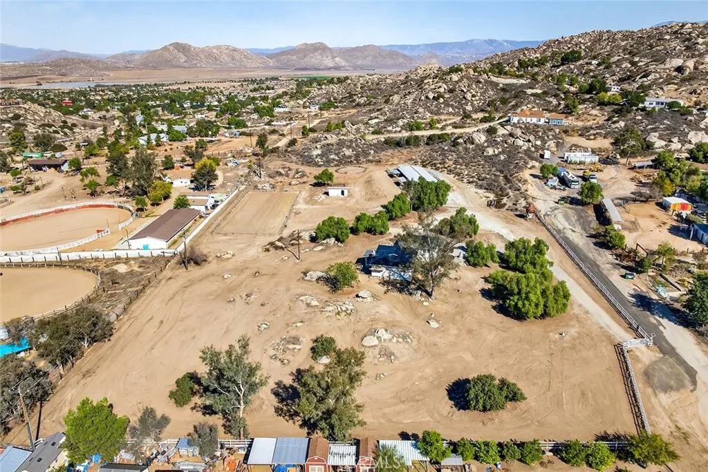 23560 Gunther Road, Menifee, California 92585 home-pic-68
