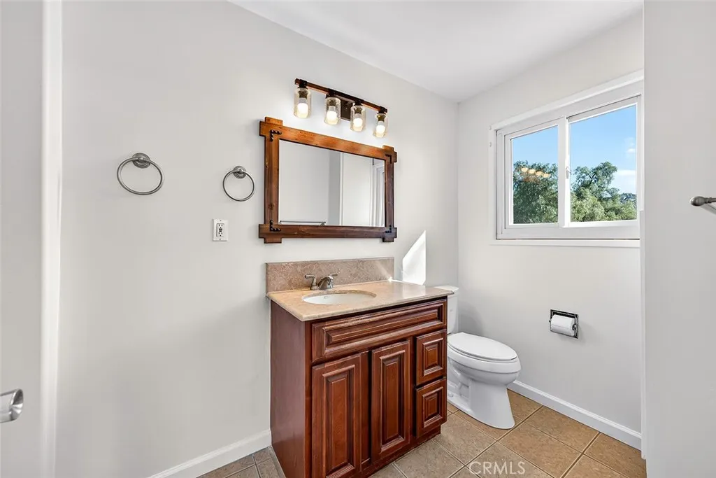 23560 Gunther Road, Menifee, California 92585 home-pic-25
