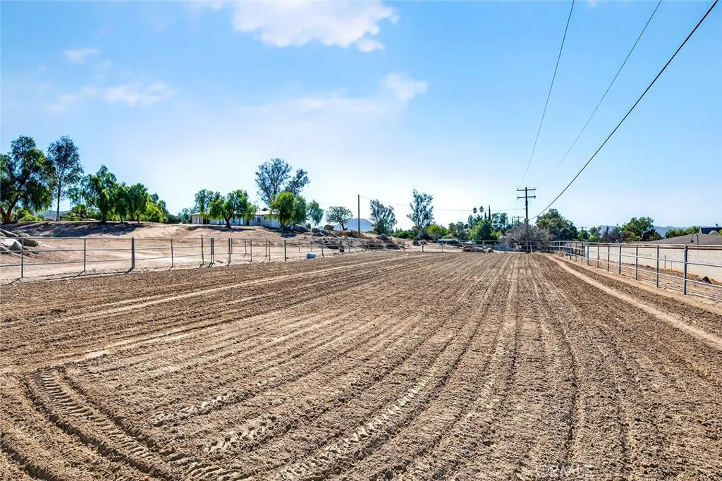 23560 Gunther Road, Menifee, California 92585 home-pic-48