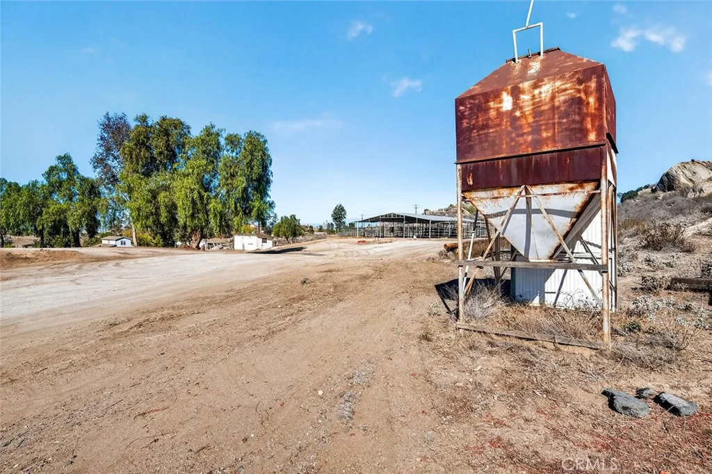 23560 Gunther Road, Menifee, California 92585 home-pic-56