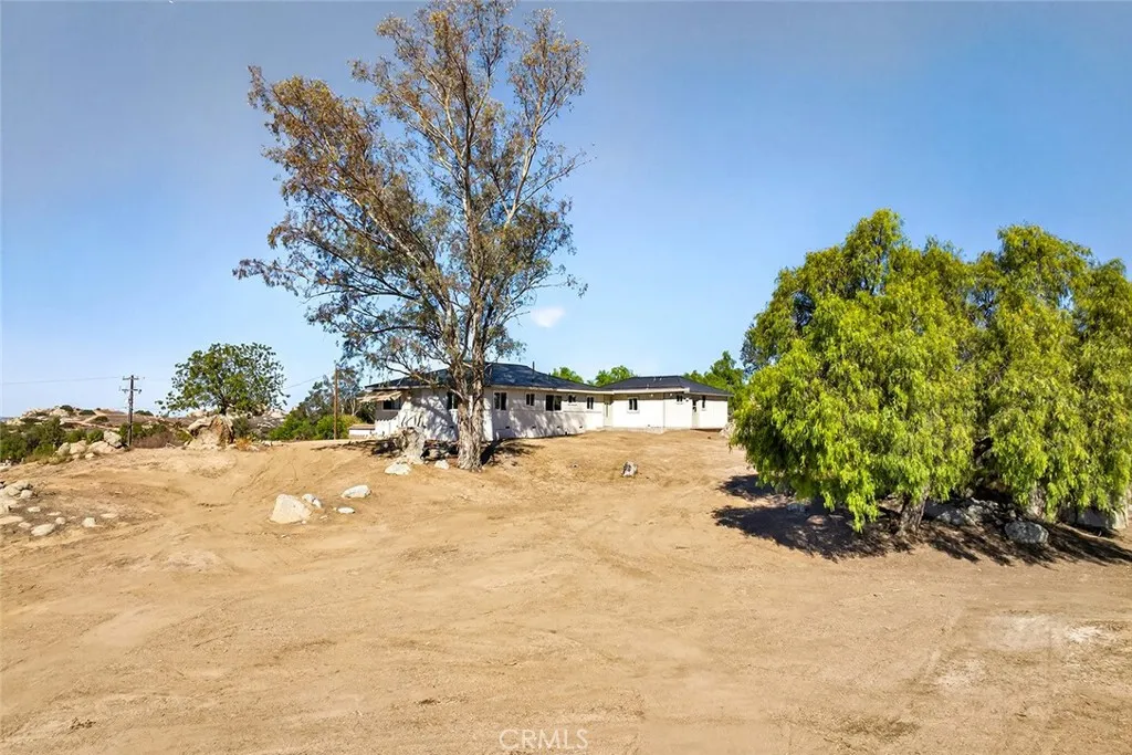 23560 Gunther Road, Menifee, California 92585 home-pic-61