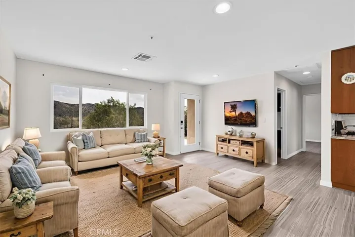VIRTUAL STAGING