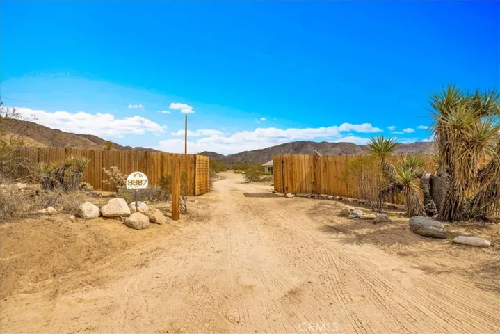 AUTOMATIC GATE