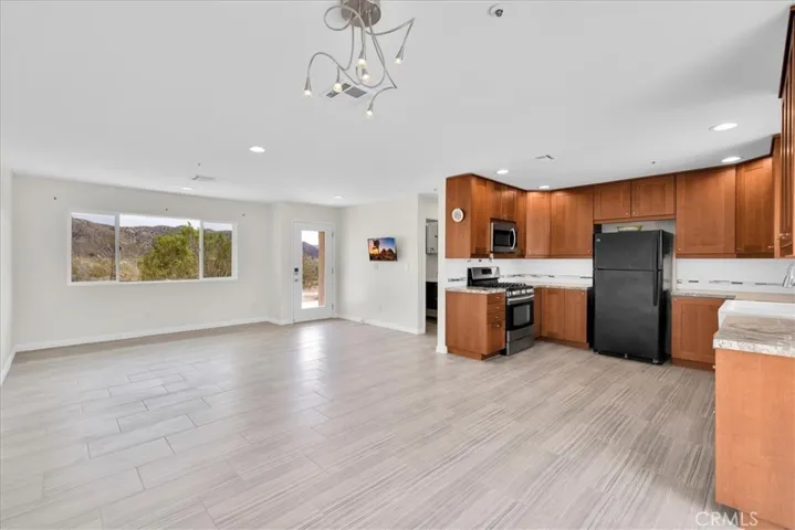 LIVING / DINING AREAS