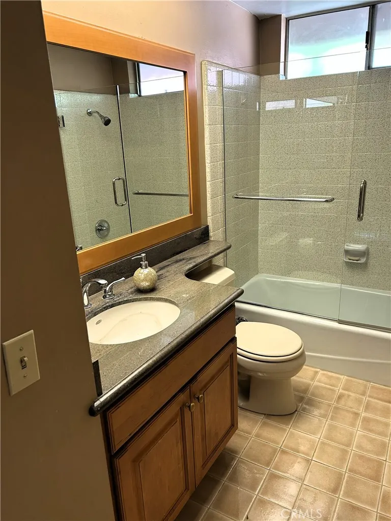 12512 Sandycreek Lane, Cerritos, California 90703 home-pic-13