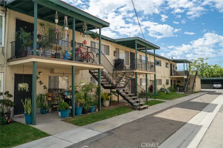 6041 Fullerton Avenue, Buena Park, California 90621