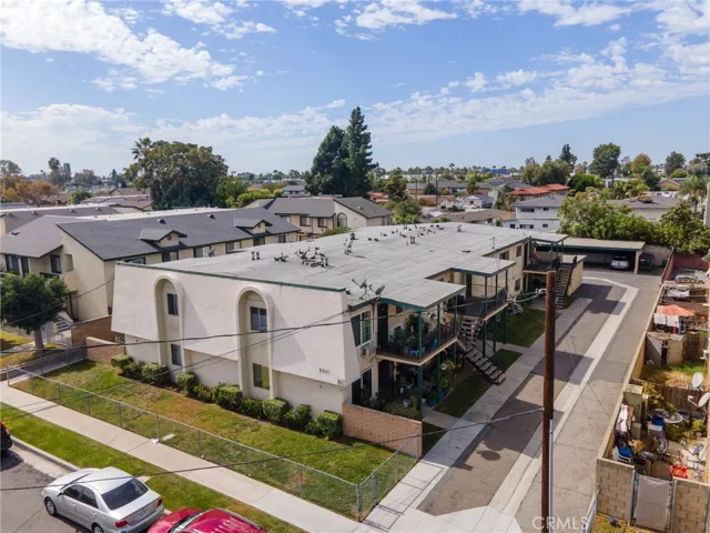 6041 Fullerton Avenue, Buena Park, California 90621