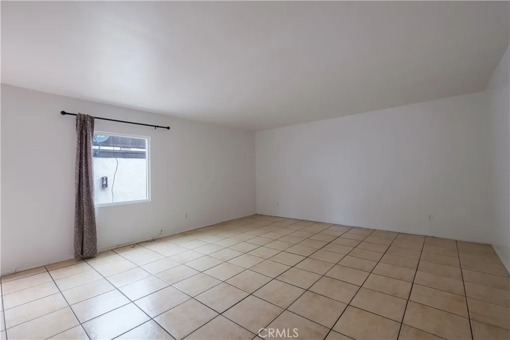 3771 Harvill Lane, Riverside, California 92503 home-pic-23
