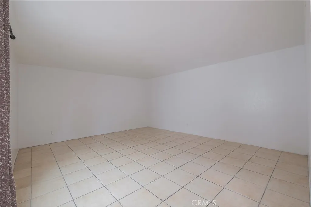 3771 Harvill Lane, Riverside, California 92503 home-pic-20