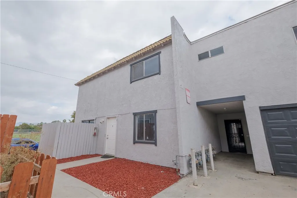 3771 Harvill Lane, Riverside, California 92503 home-pic-3