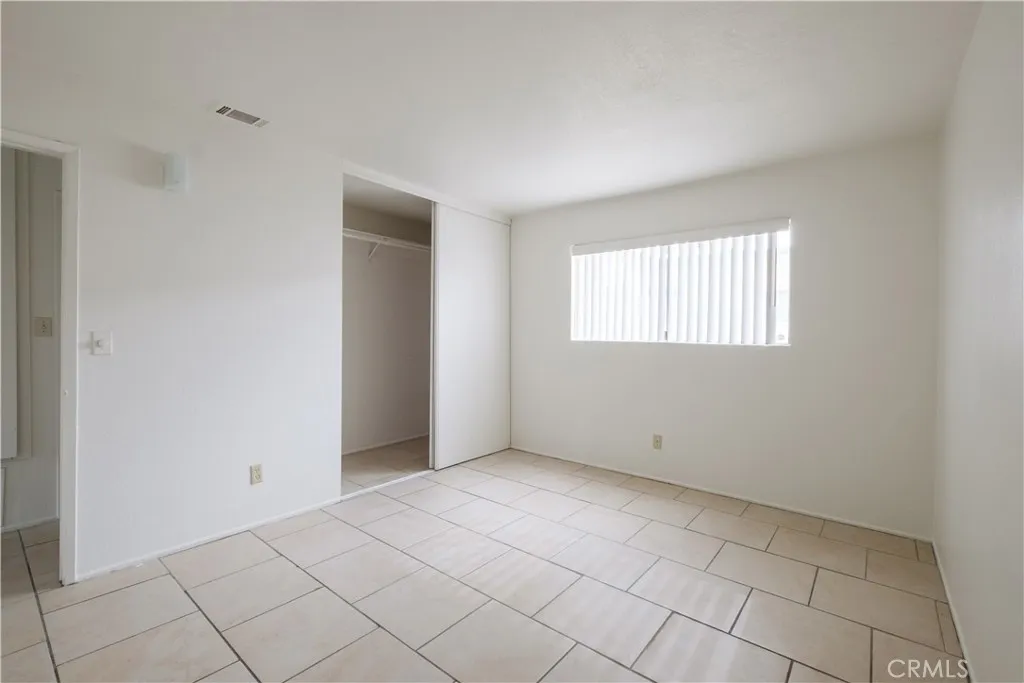 3771 Harvill Lane, Riverside, California 92503 home-pic-14