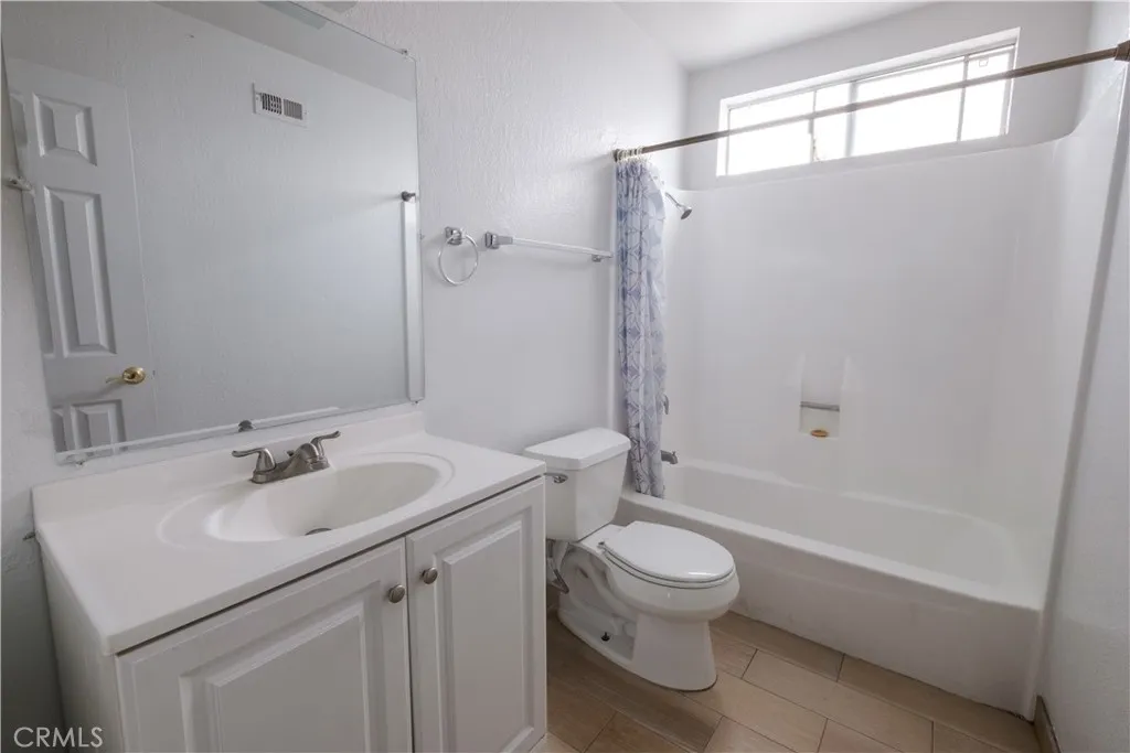 3771 Harvill Lane, Riverside, California 92503 home-pic-25